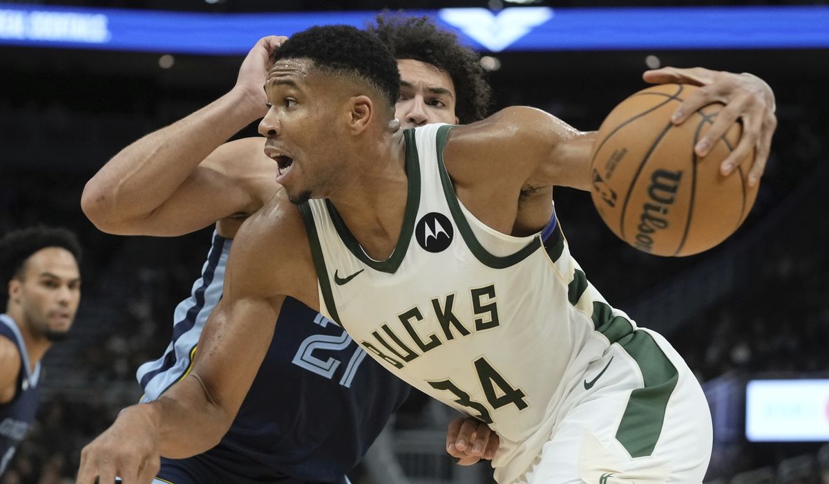 Antetokounmpo confirms that he has reached a deal to extend his contract with the Bucks.