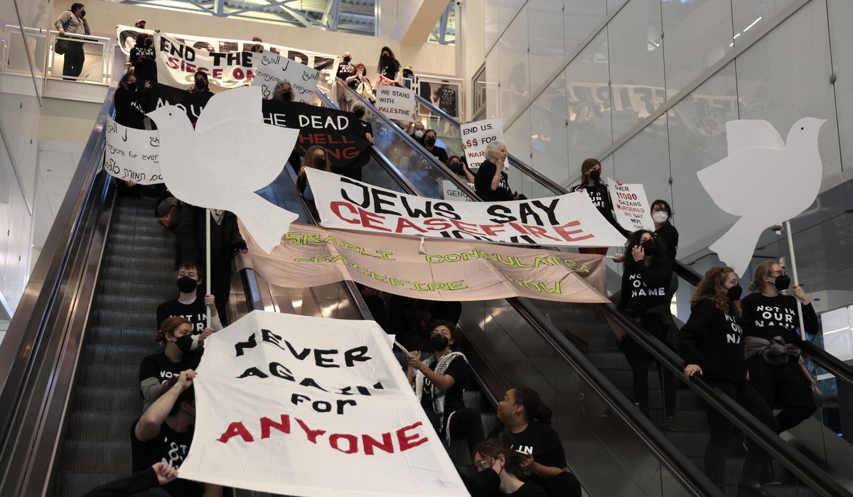 Jewish protesters and allies block Israeli consulate in Chicago, demanding a cease-fire in Gaza