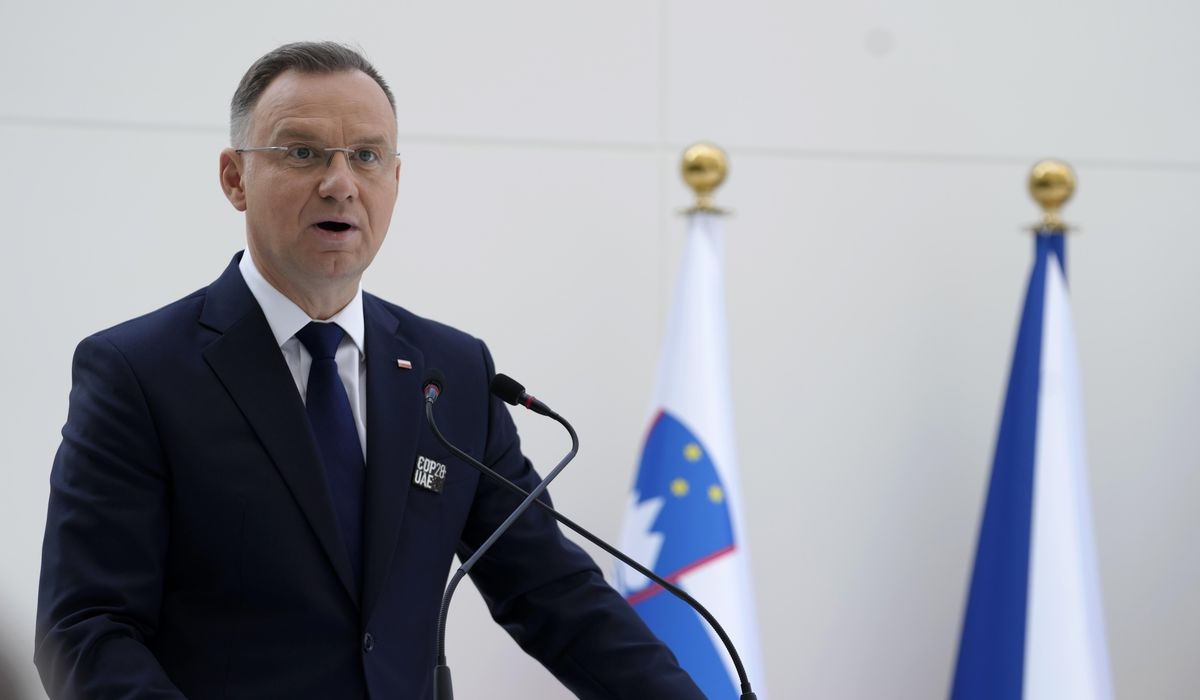 Polish president defies new government in battle over control of state media