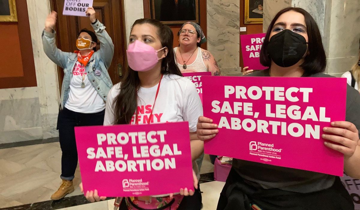 Pregnant woman in Kentucky sues for right to get an abortion