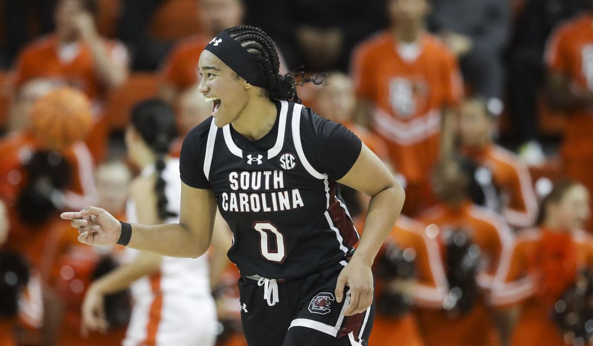 South Carolina stays unanimous No. 1 in women’s Top 25