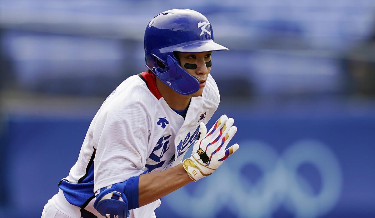 South Korean outfielder Jung Hoo Lee gets 6-year, $113 million deal with Giants
